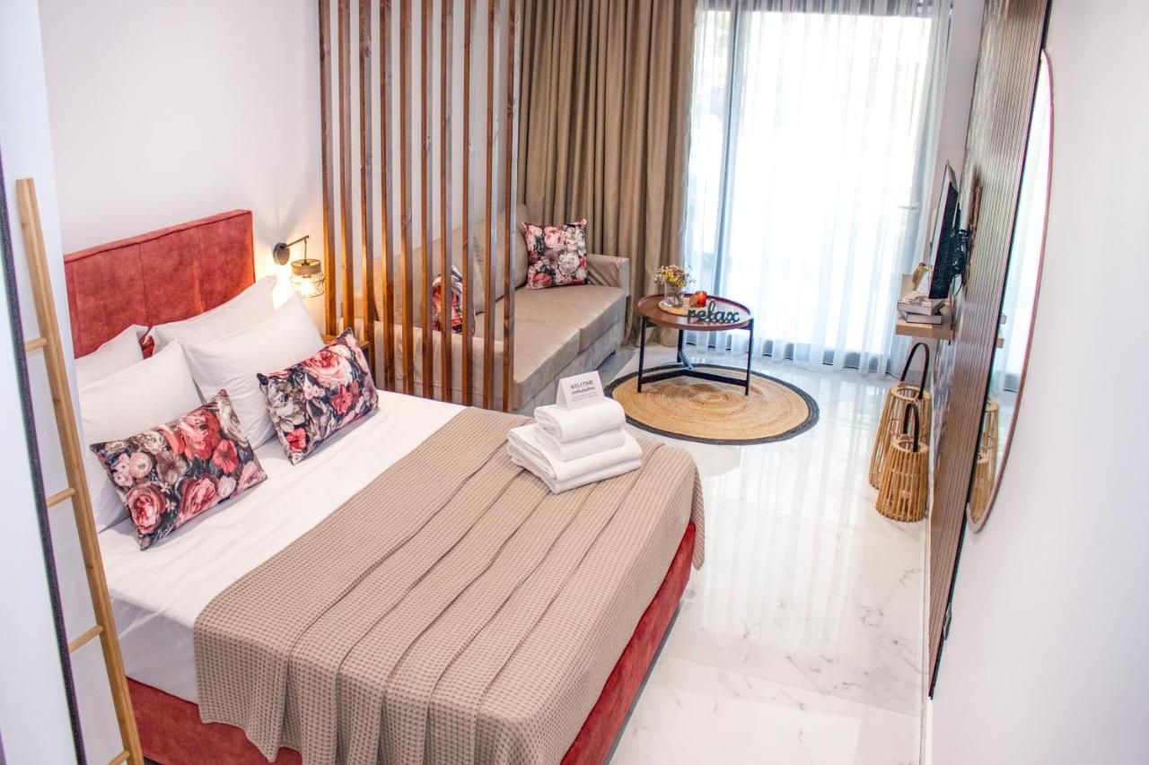 Live The Luxe Appartement Kallithea  Buitenkant foto