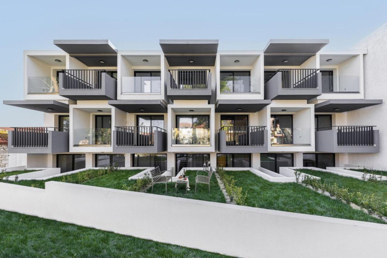 Live The Luxe Appartement Kallithea  Buitenkant foto